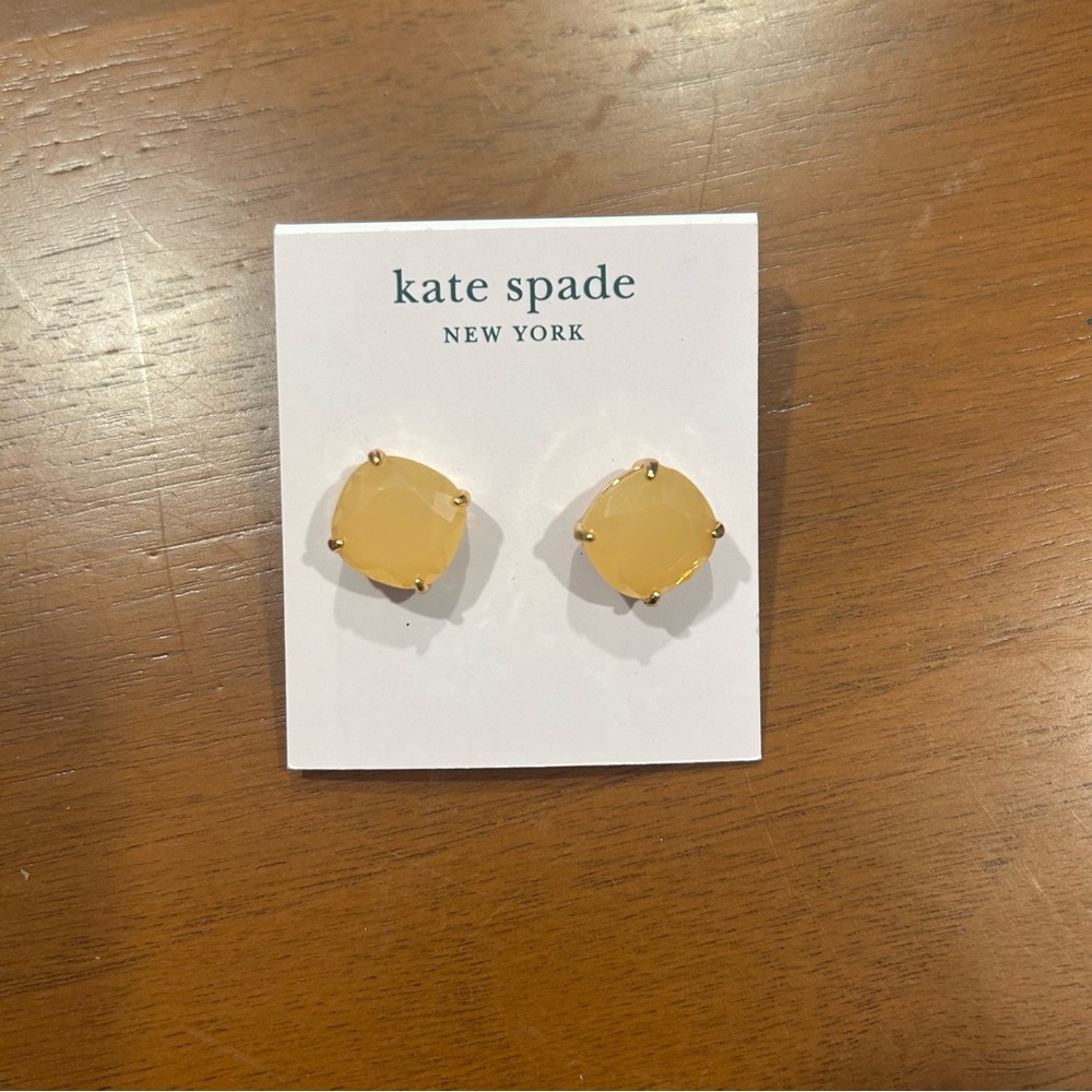 NWT Kate Spade New York Small Square Stud Earrings in Light Pink/Gold